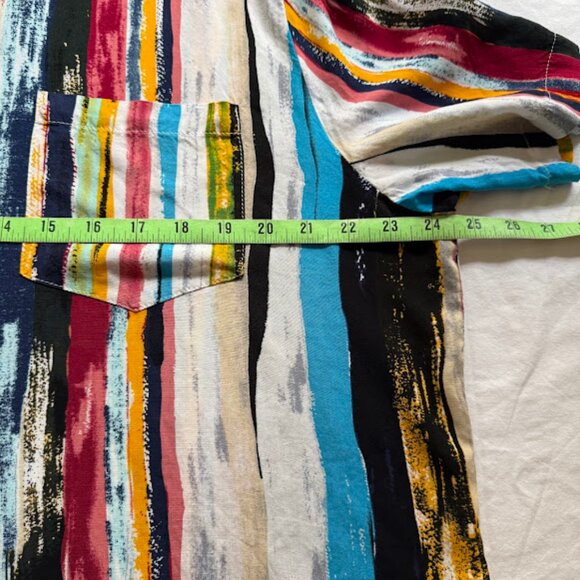 Men's Striped Pattern Button Up Shirt - Picture 5 of 11